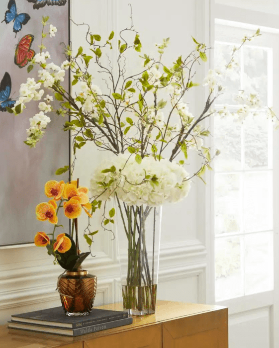 Blooming Benefits: The Delight and Impact of Fresh Flowers at Home